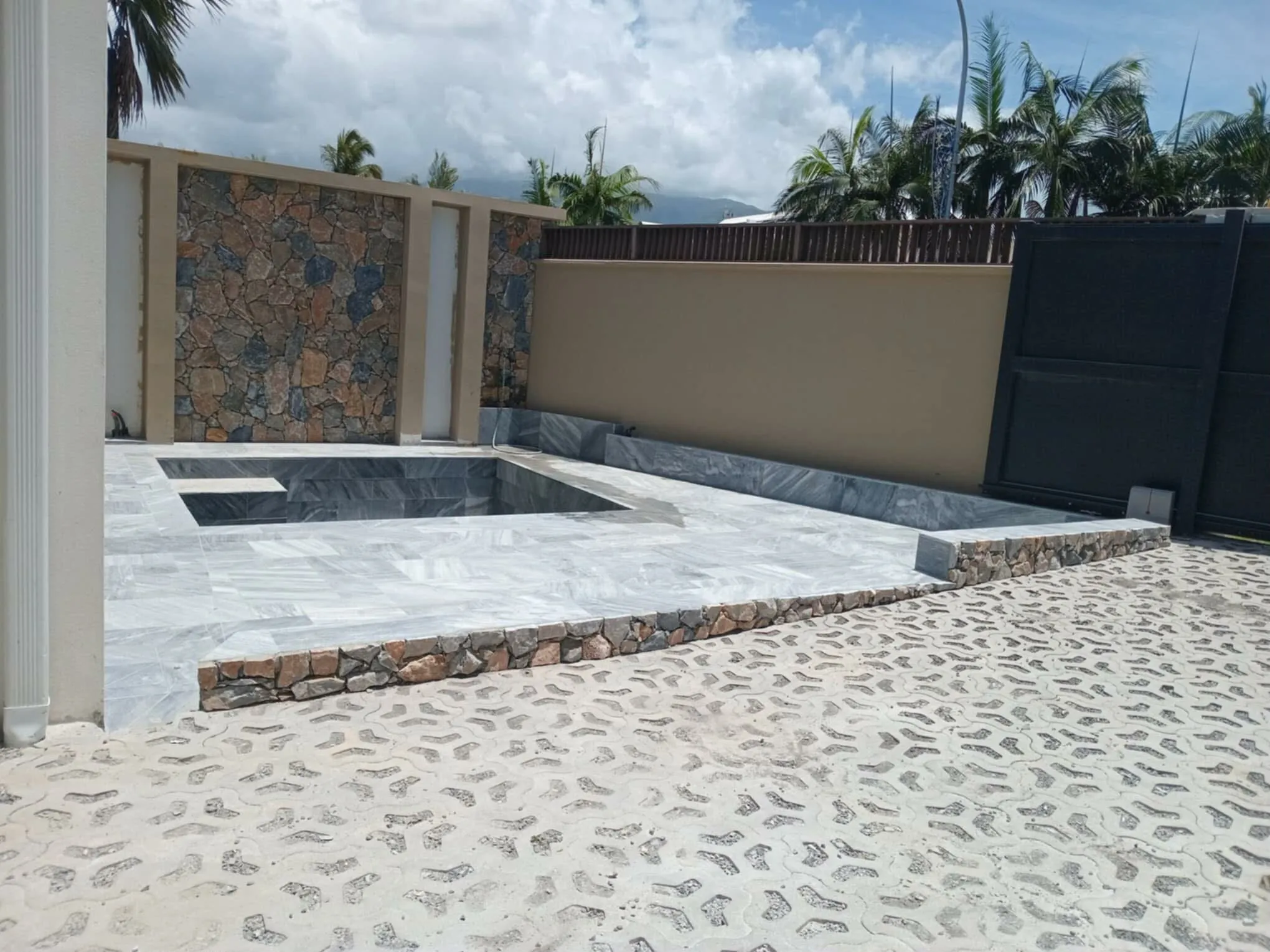 Parapet - Image gallerie 21